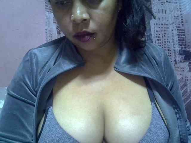 bigass-tits webcam