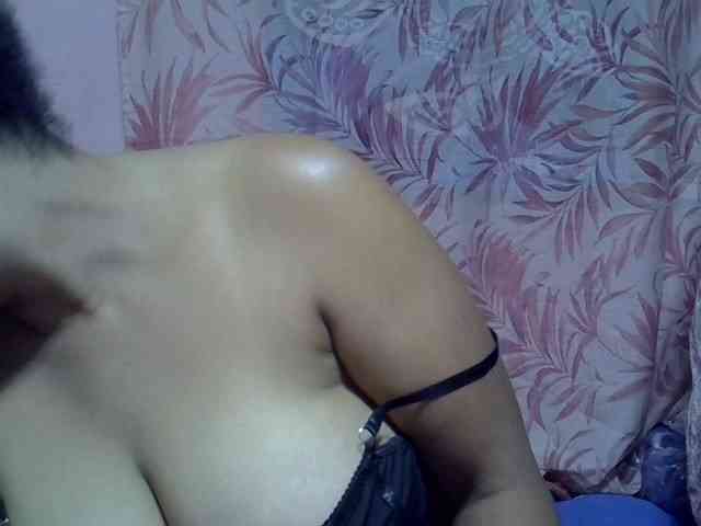 bigass-tits webcam