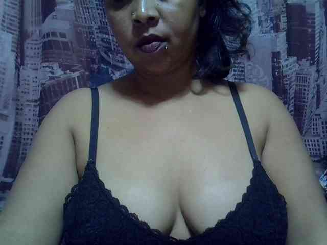 bigass-tits webcam