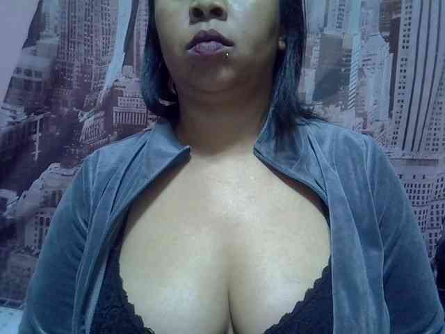 bigass-tits webcam