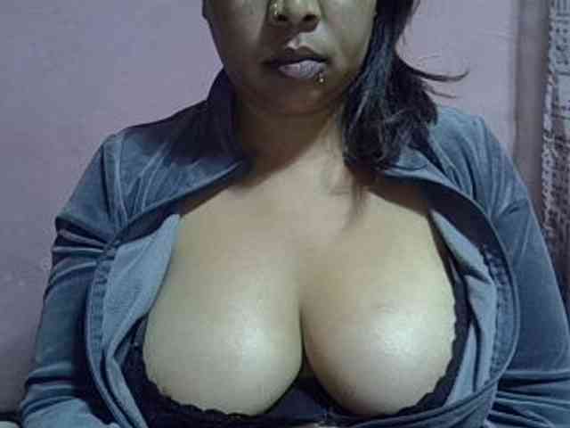 bigass-tits webcam