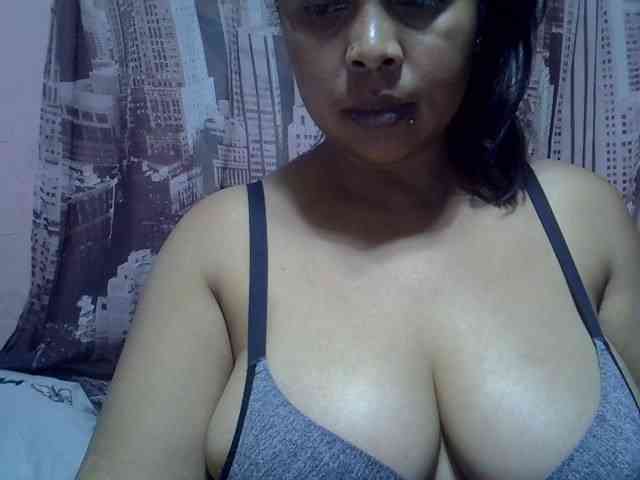bigass-tits webcam