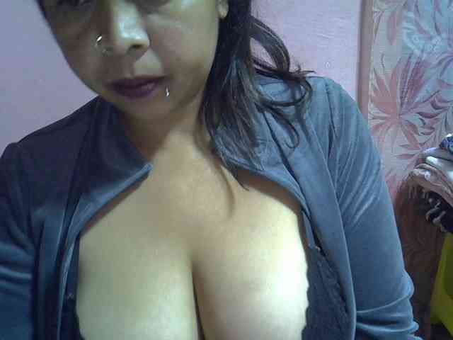 bigass-tits webcam