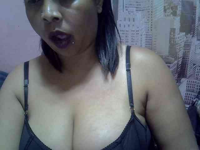 bigass-tits webcam