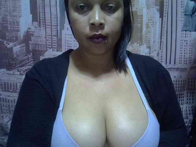 bigass-tits webcam