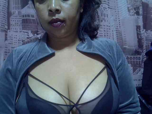 bigass-tits webcam