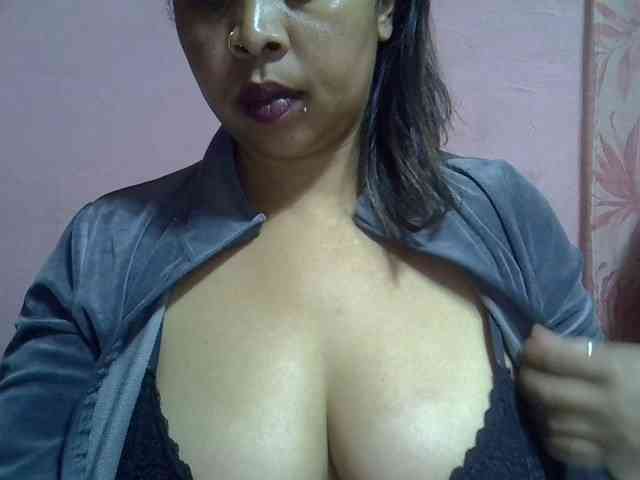 bigass-tits webcam