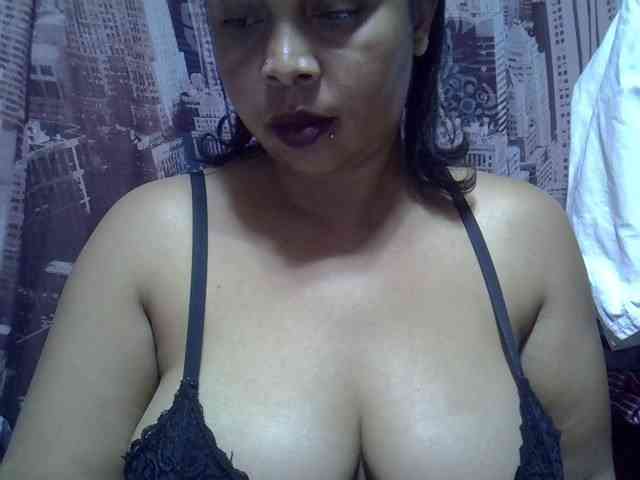 bigass-tits webcam