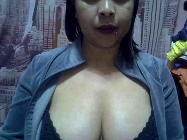 bigass-tits webcam