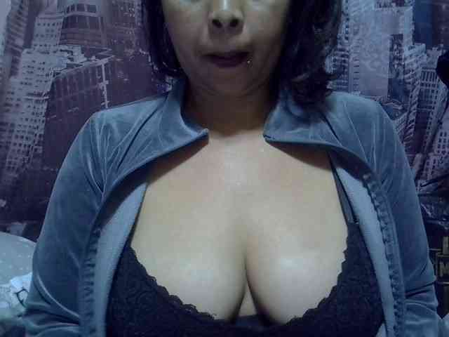 bigass-tits webcam
