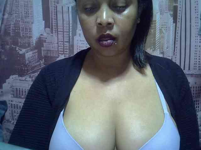 bigass-tits webcam