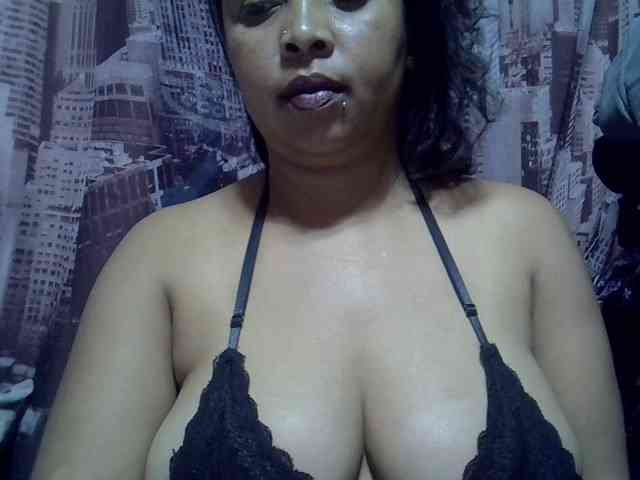 bigass-tits webcam