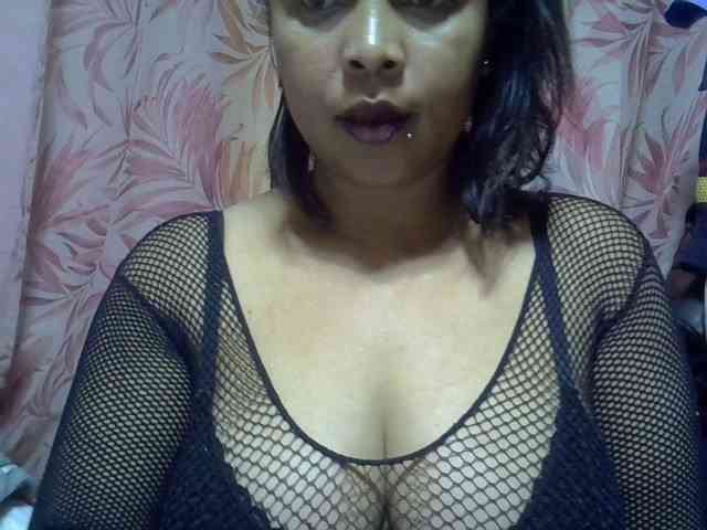 bigass-tits webcam