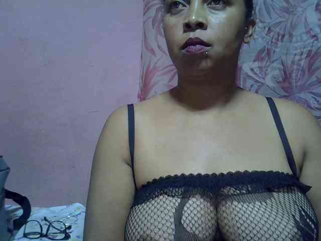 bigass-tits webcam
