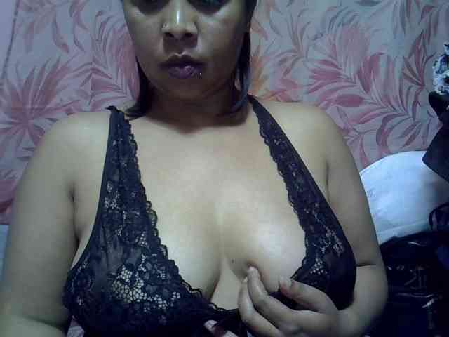 bigass-tits webcam