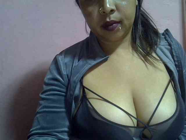bigass-tits webcam