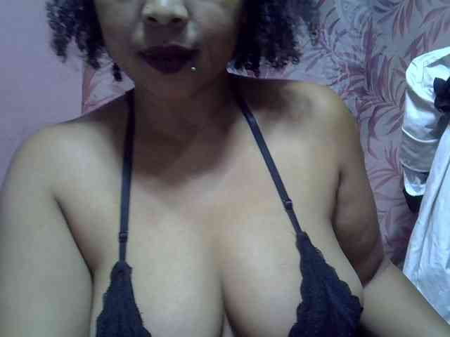 bigass-tits webcam