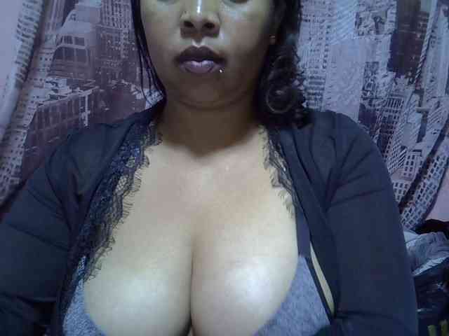 bigass-tits webcam
