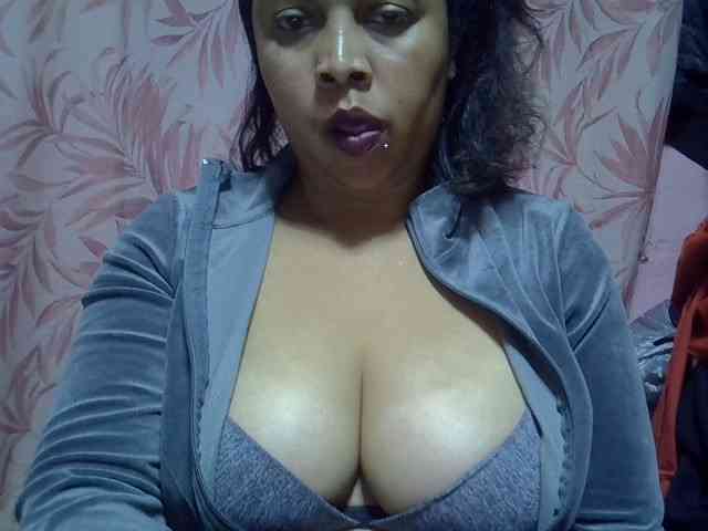bigass-tits bigass-tits