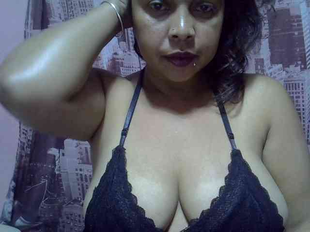bigass-tits webcam