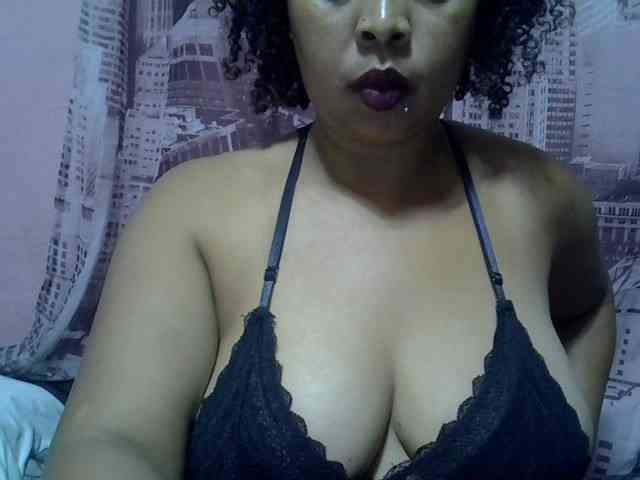 bigass-tits webcam