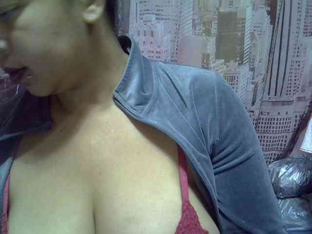 bigass-tits webcam