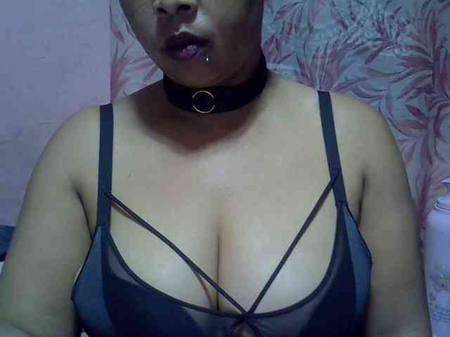 bigass-tits webcam