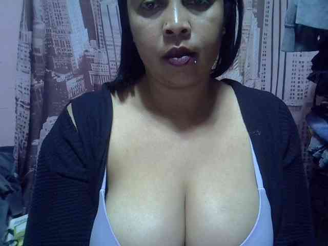 bigass-tits webcam