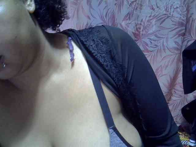 bigass-tits webcam
