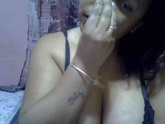 bigass-tits webcam