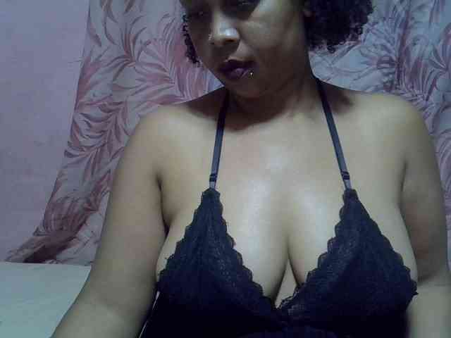 bigass-tits webcam
