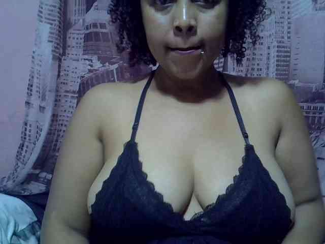 bigass-tits webcam