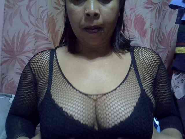 bigass-tits webcam