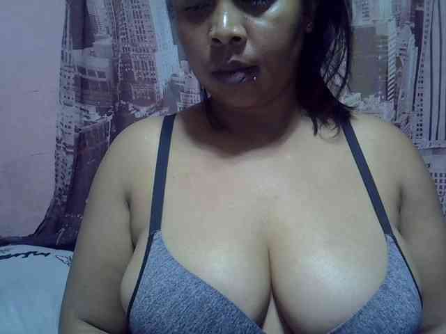 bigass-tits webcam