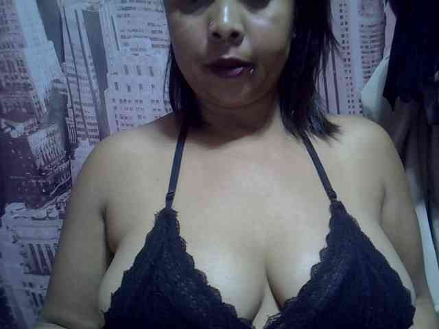 bigass-tits webcam