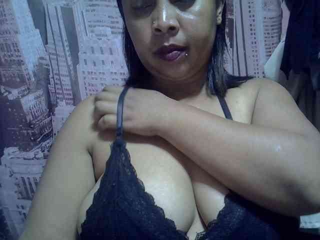 bigass-tits webcam