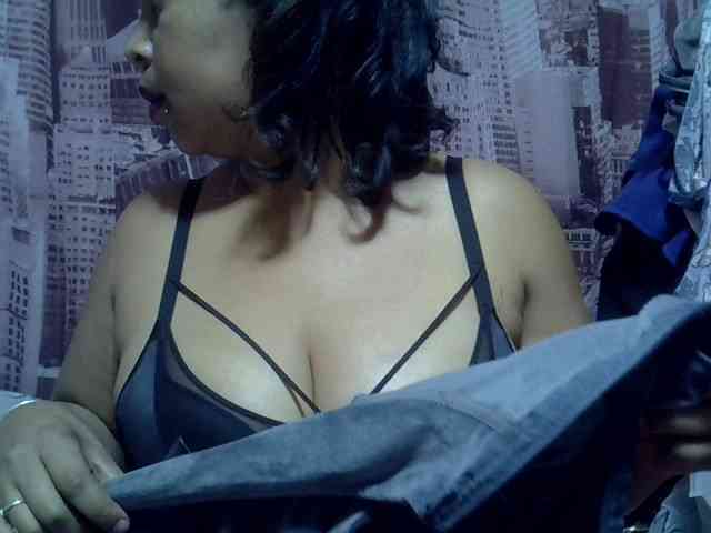 bigass-tits webcam