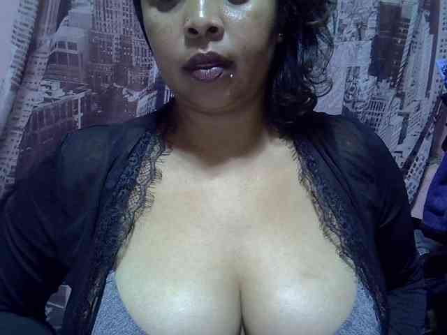 bigass-tits webcam