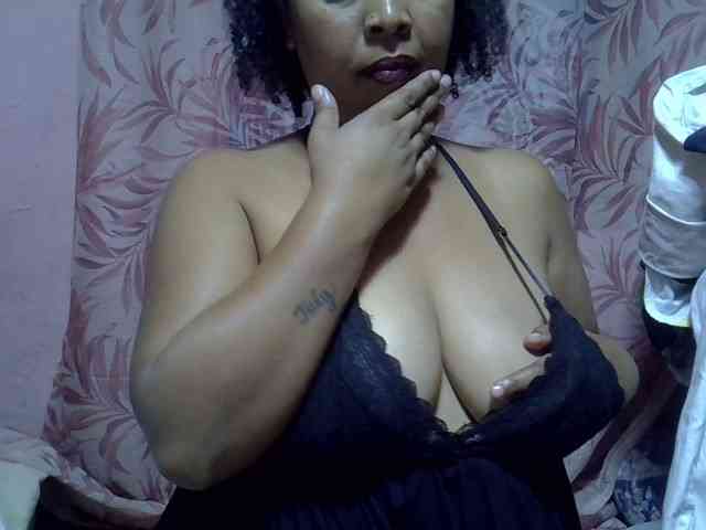 bigass-tits webcam