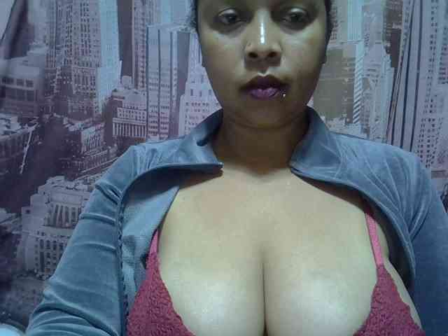bigass-tits webcam