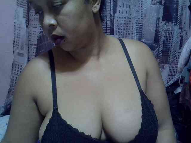 bigass-tits webcam