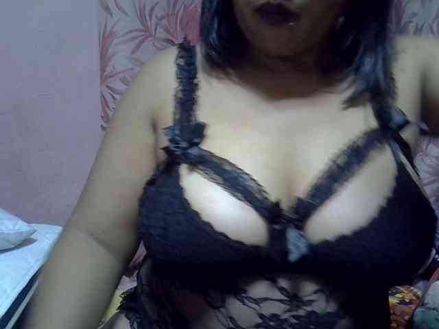 bigass-tits webcam