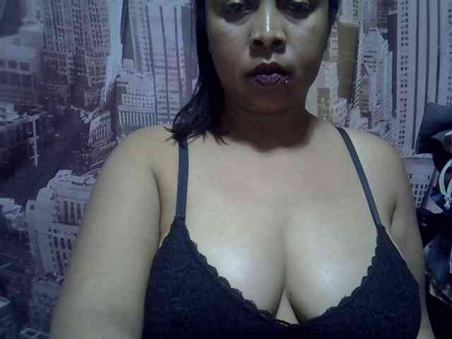 bigass-tits webcam