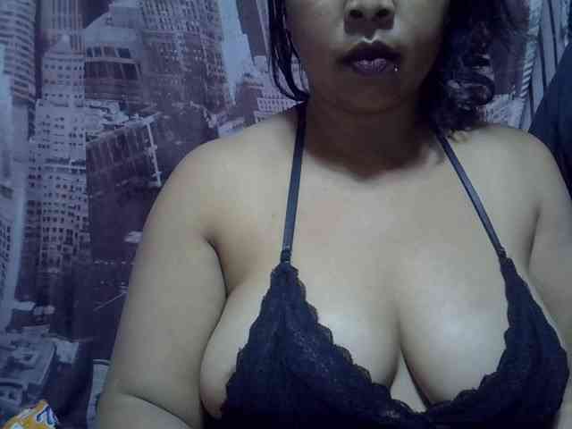bigass-tits webcam