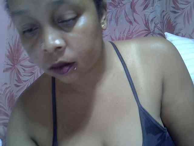 bigass-tits webcam