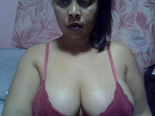bigass-tits webcam