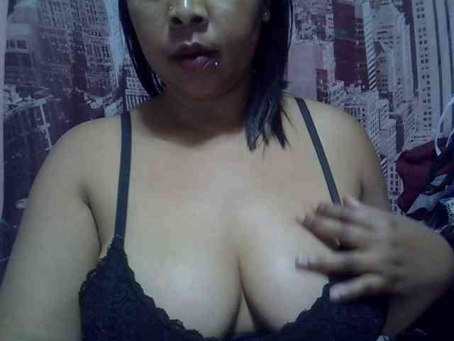 bigass-tits webcam