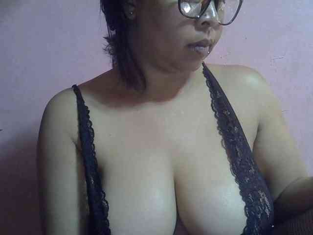 bigass-tits webcam