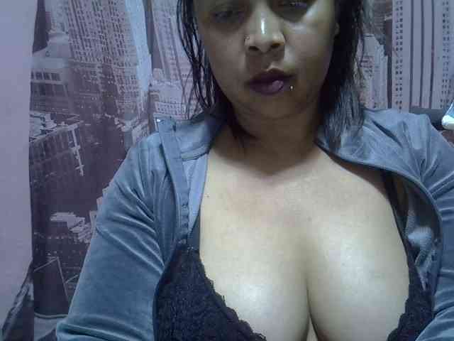 bigass-tits webcam