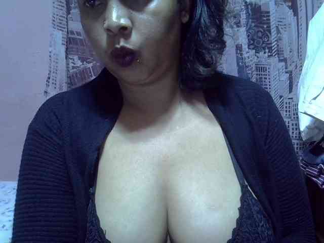 bigass-tits webcam